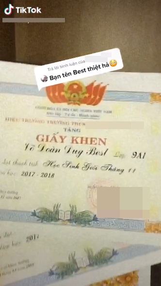 Được bố mẹ đặt cho cái tên siêu độc có ghép cả chữ tiếng Anh, cậu học sinh khổ sở vì suốt ngày bị bạn bè hỏi: Có thật không?-1