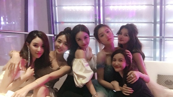 Phú bà fake nhận trái đắng vì rủ hội chị em quẩy banh nóc trong party sinh nhật xa hoa rồi quỵt tiền người ta-2