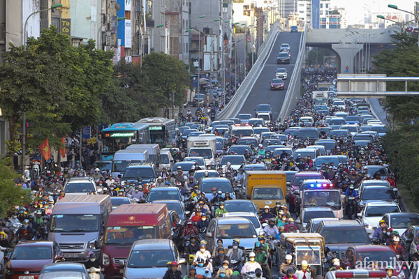 Giải tỏa ùn tắc Ngã Tư Sở: 3.000 tỷ đồng xây tiếp đường trên cao-1