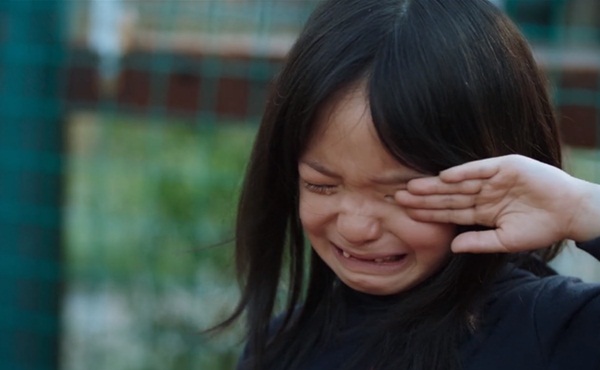 Vụ mẹ bạo hành con chấn động Trung Quốc: Cuộc đời ngắn ngủi đầy đòn roi của đứa trẻ kết thúc trong vai diễn hoàn hảo của mẹ-2