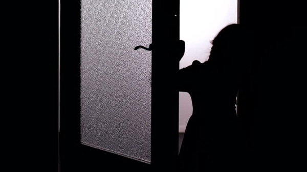 Vụ mẹ bạo hành con chấn động Trung Quốc: Cuộc đời ngắn ngủi đầy đòn roi của đứa trẻ kết thúc trong vai diễn hoàn hảo của mẹ-6