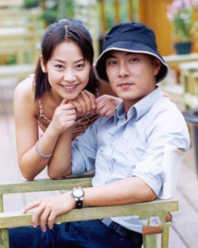 Tiết lộ sự thật kinh ngạc về cuộc hôn nhân không con cái của Vi Tiểu Bảo Trương Vệ Kiện-1