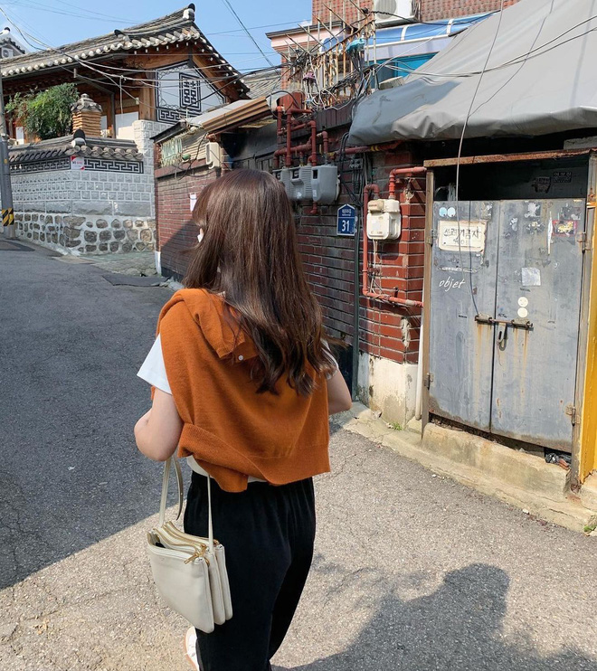 5 công thức lên đồ mùa lạnh xinh ngất ngây mà hội gái Hàn đang thi nhau diện-15