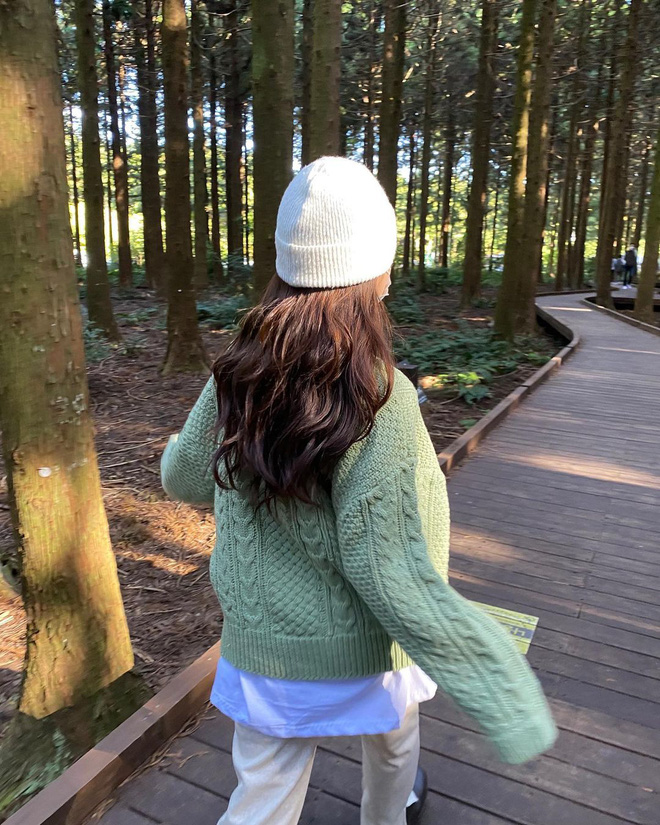 5 công thức lên đồ mùa lạnh xinh ngất ngây mà hội gái Hàn đang thi nhau diện-6