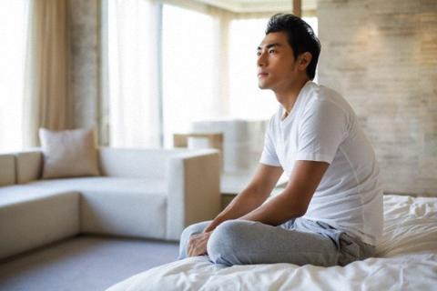 Vợ đột ngột đòi ly hôn không lý do, anh chồng vô tâm dùng một hành động kì quặc và câu nói hài hước cứu vãn hẳn một cuộc hôn nhân-2