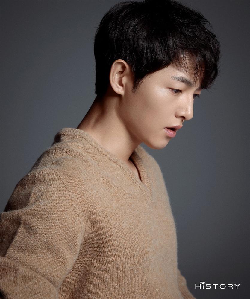 HOT: Hành động đáng ngờ của Song Joong Ki trong ngày lễ độc thân, lại còn viết tâm thư dằn mặt vợ cũ Song Hye Kyo?-1