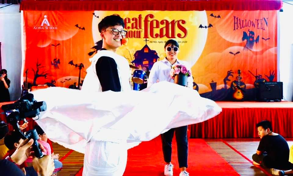 Thảo Vân vô tư đăng ảnh con trai mặc váy, Công Lý hốt hoảng vào nói đúng 4 từ mà mọi người cười ngất lên ngất xuống-1