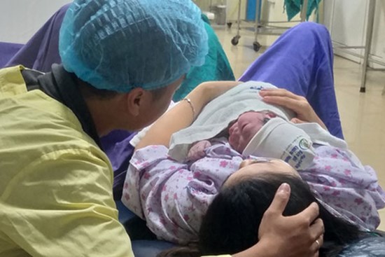 Không cấm sinh con thứ 3, khuyến khích nam nữ kết hôn trước 30 tuổi