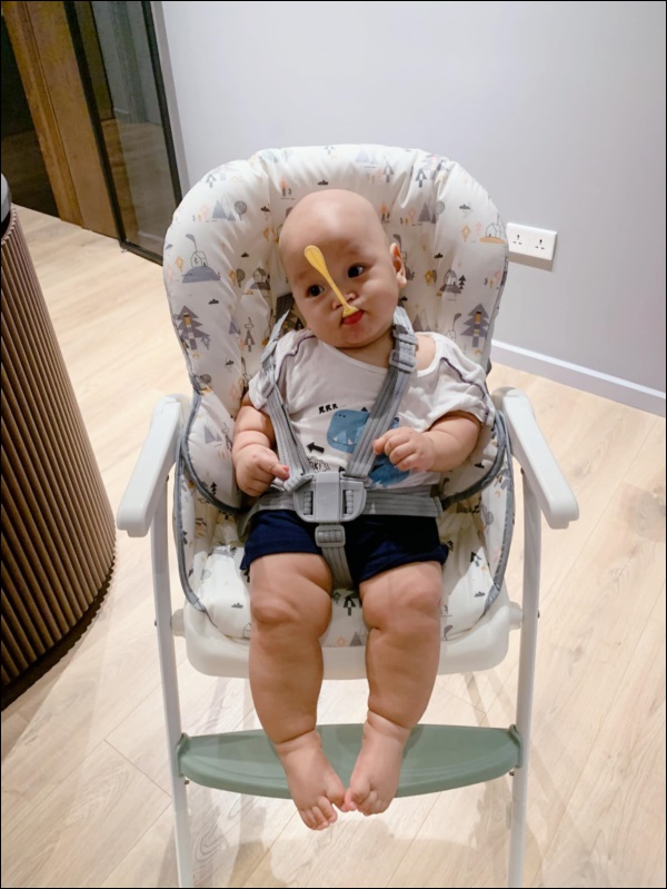 Lần đầu làm mẹ, bà xã MC Thành Trung thấm cảnh con ốm, sụt hẳn cân vì lo lắng-7