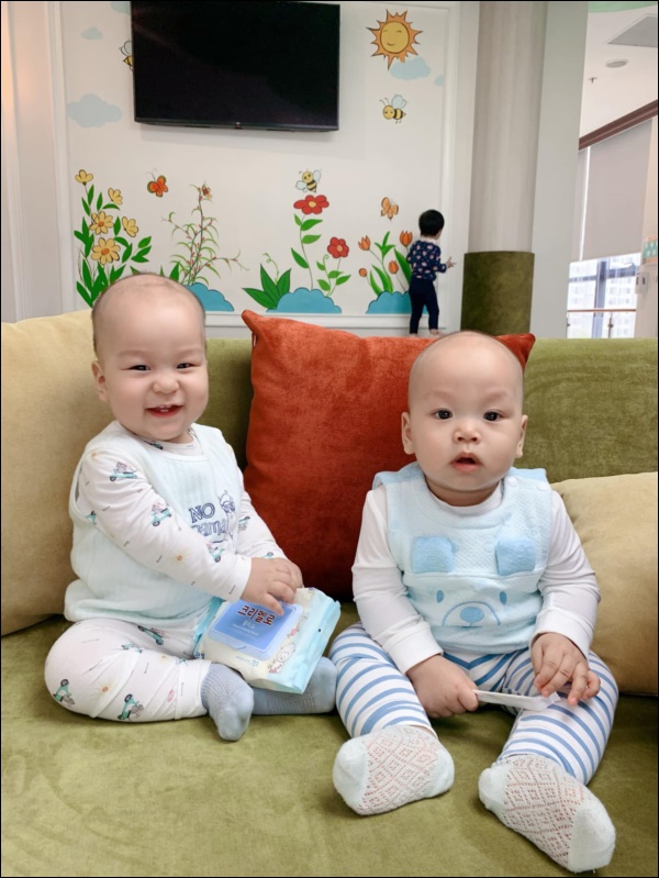 Lần đầu làm mẹ, bà xã MC Thành Trung thấm cảnh con ốm, sụt hẳn cân vì lo lắng-4