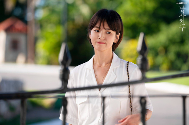 Nhìn bộ sưu tập tóc ngắn của Song Hye Kyo là biết ngay kiểu nào giúp hack tuổi, kiểu nào khiến chị em dừ hẳn đi-7