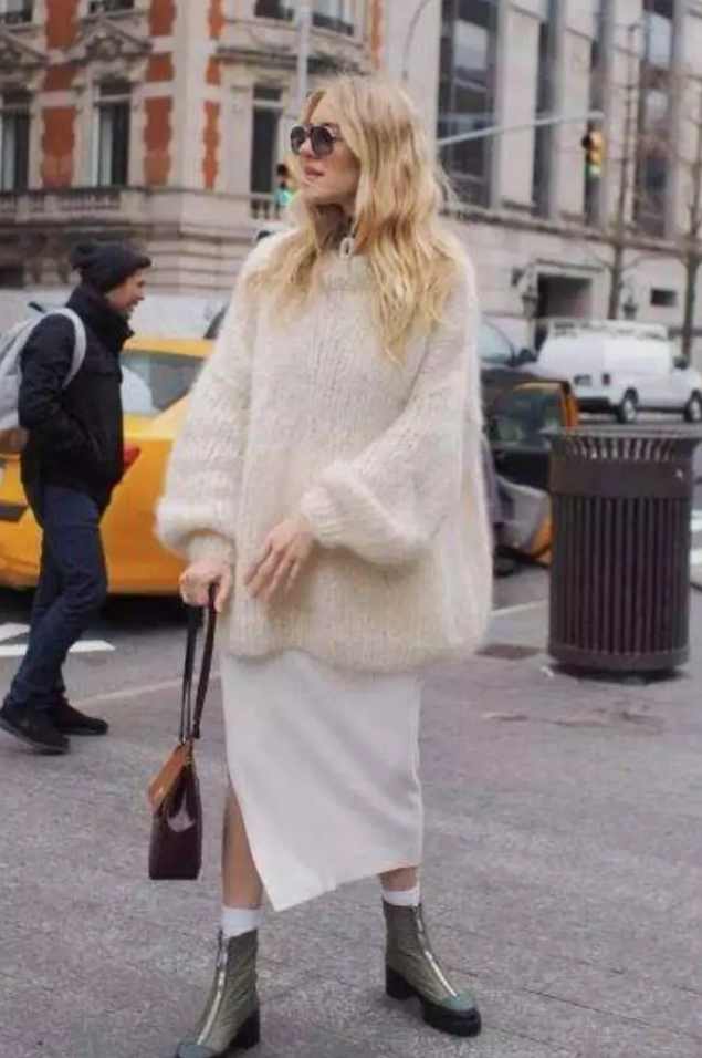 6 cách mix áo len và váy được hội sành mặc chăm áp dụng nhất mùa lạnh-5