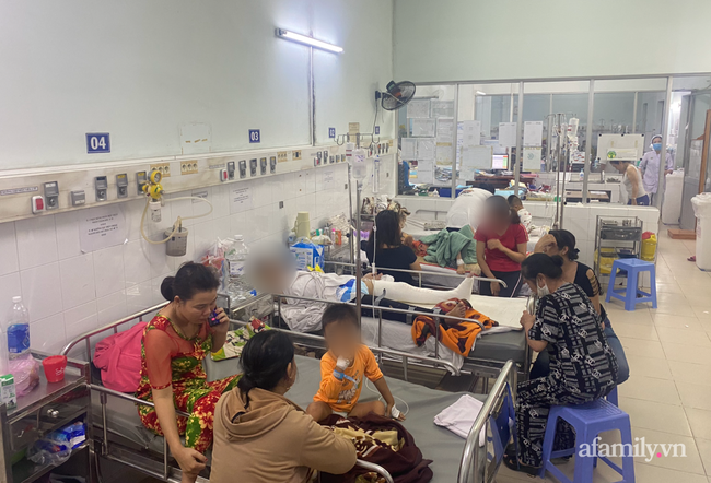 Vụ bé trai 13 tuổi rơi từ tầng 3 trường học xuống đất: Bé thường xuyên bị bạn bè ức hiếp, đánh đập?-3