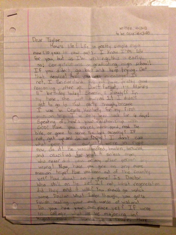 Dọn dẹp đồ đạc của con gái 12 tuổi qua đời vì bệnh tật, bố mẹ lặng người khi phát hiện 1 bức thư và khóc nghẹn khi đọc những dòng chữ trong đó-4