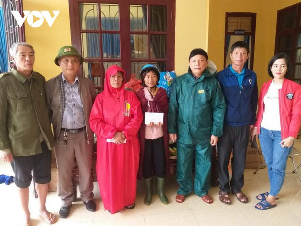 Chủ tịch xã ở Quảng Bình qua đời vì nhiễm trùng sau khi cứu nạn người dân trong lũ-2