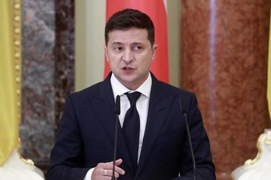 Tổng thống Ukraine Volodymyr Zelenskiy nhập viện điều trị COVID-19