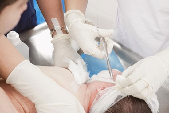 Hà Nội: Liên tiếp trẻ nhập viện do bỏng nước sôi