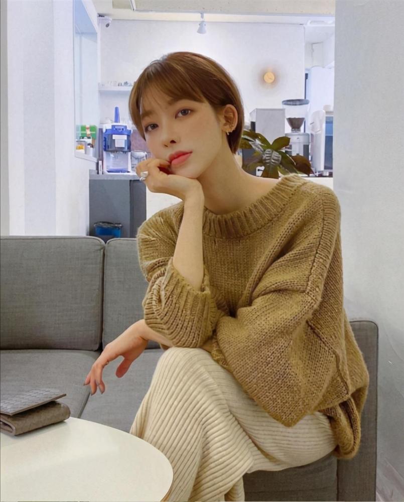 4 kiểu tóc giúp nàng công sở trông trẻ hơn ít nhất 5 tuổi mà chẳng hề cưa sừng làm nghé-8