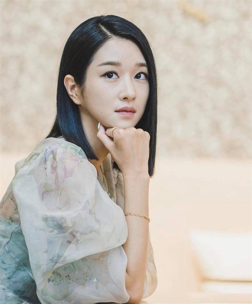 4 kiểu tóc giúp nàng công sở trông trẻ hơn ít nhất 5 tuổi mà chẳng hề cưa sừng làm nghé-9