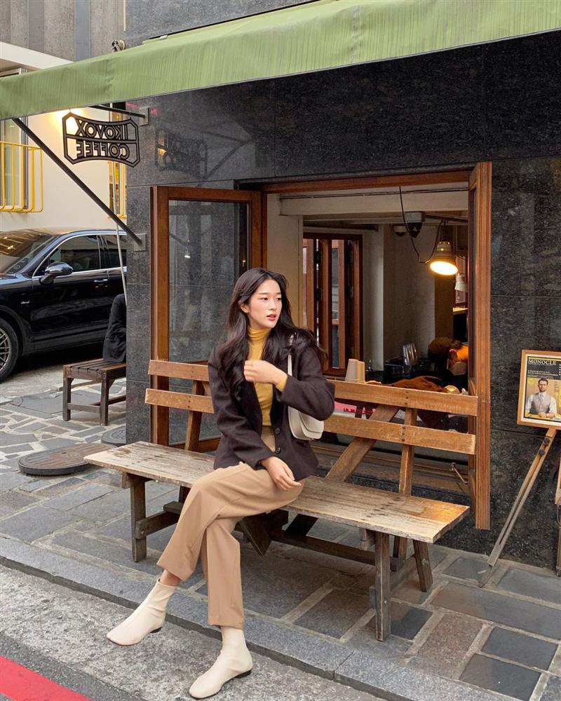 Gái Hàn mặc blazer trông sang chảnh chứ không hề già, các nàng học ngay 10 công thức để có set đồ trendy không cần hỏi-3