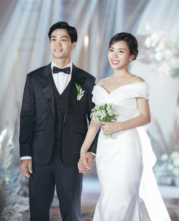 Phượng công chúa” và chuyện tình yêu khác biệt trong giới cầu thủ Việt khiến người hâm mộ vừa bất ngờ lại vừa nể trọng-13