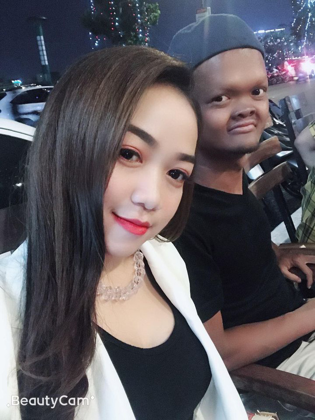 Bất chấp lời gièm pha, đôi vợ xinh như tiên, chồng xấu như cú” vẫn về chung một nhà, nhìn hình ảnh con trai của họ ai cũng phải ngạc nhiên-3