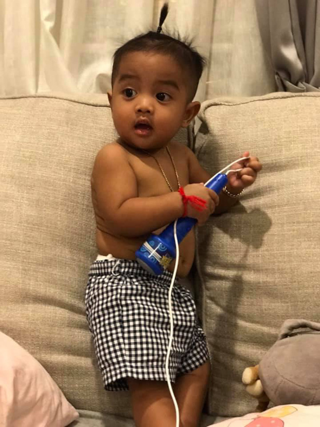 Bất chấp lời gièm pha, đôi vợ xinh như tiên, chồng xấu như cú” vẫn về chung một nhà, nhìn hình ảnh con trai của họ ai cũng phải ngạc nhiên-13