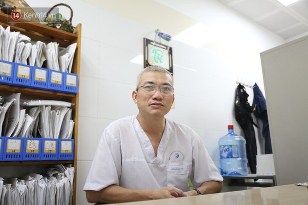 Chuyện của những dân chơi từ nghiện đến... ngáo vì bóng cười: Bao giờ chị định về, em lại dúi vào tay chị quả bóng nữa nhé!-4