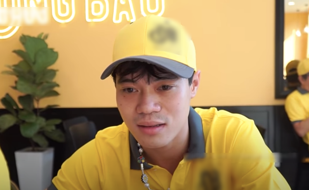 Văn Toàn nói về thiệp cưới và hôn lễ bảo mật mức cao nhất của Công Phượng: Đám cưới của người giàu nên mới thế”-1