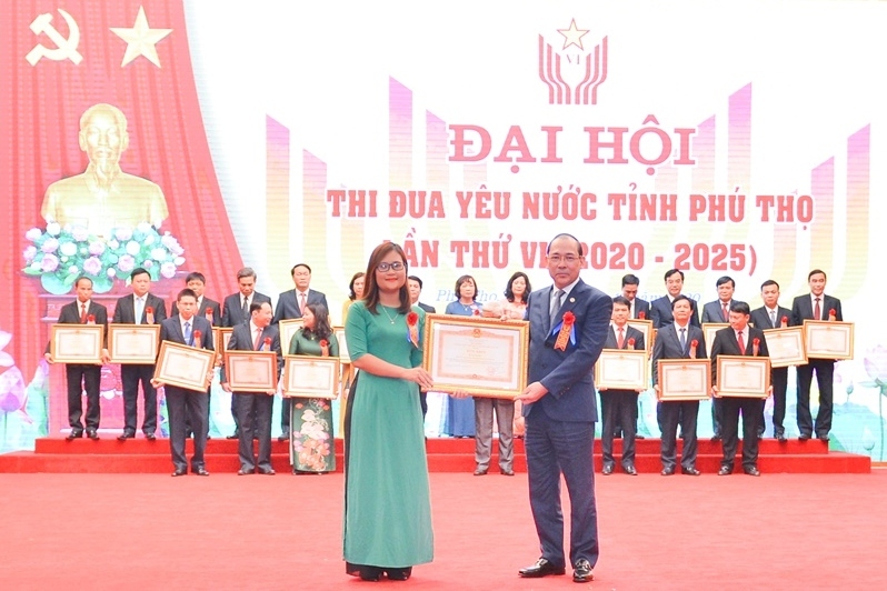 Cô giáo Việt đầu tiên vào top 10 giáo viên toàn cầu nhận bằng khen của Thủ tướng-1