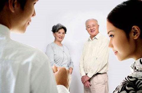 Vợ đối xử quá đáng với bố mẹ tôi-1