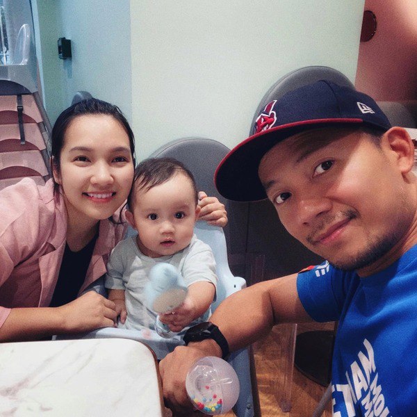 Rapper Đinh Tiến Đạt: Ngày nào còn lùm xùm chuyện tình cảm với Hari Won, giờ là bố bỉm sữa có cách dạy con đáng ngợi khen-1