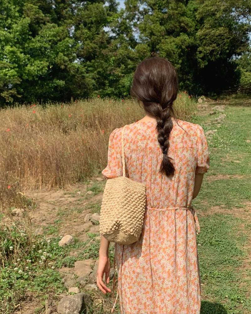 Tóc xoăn có đến 5 cách tạo kiểu xinh lịm tim, biết hết rồi bạn sẽ chẳng muốn ép tóc thẳng làm gì nữa!-14