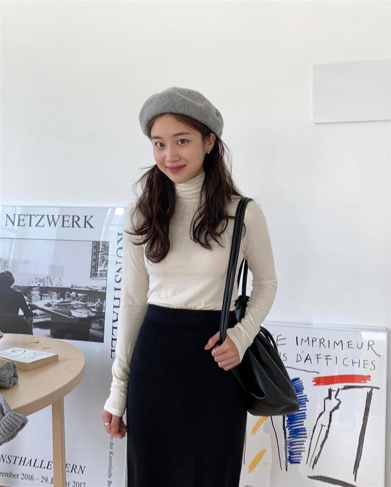 Tóc xoăn có đến 5 cách tạo kiểu xinh lịm tim, biết hết rồi bạn sẽ chẳng muốn ép tóc thẳng làm gì nữa!-16