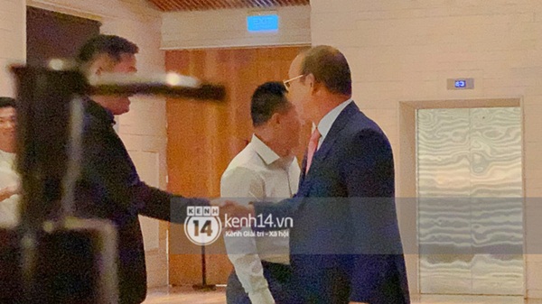 Toàn cảnh siêu đám cưới Công Phượng: Tân lang - tân nương tấp nập chúc rượu, Da LAB khuấy động không khí với hit Một Nhà-14