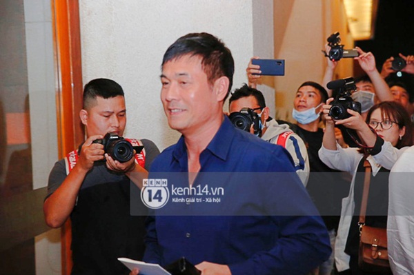 Toàn cảnh siêu đám cưới Công Phượng: Tân lang - tân nương tấp nập chúc rượu, Da LAB khuấy động không khí với hit Một Nhà-17