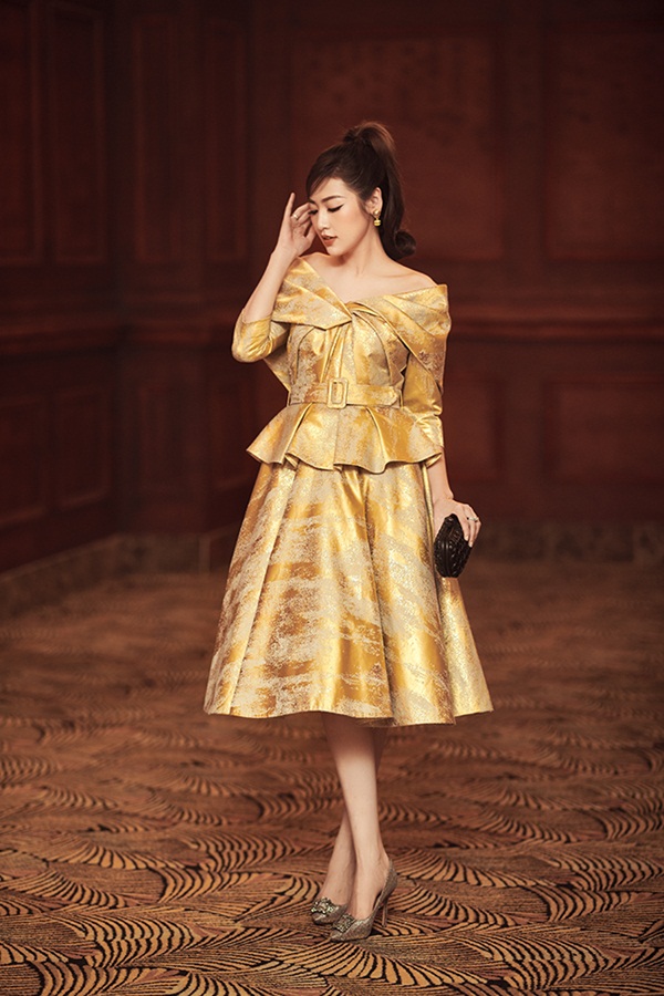 Á hậu Tú Anh trải lòng trước đêm Chung kết HHVN 2020: Từng bị đồn là cháu gái Trưởng BTC, thấy buồn khi mọi người nghĩ Hoa hậu, Á hậu là vô tích sự-1