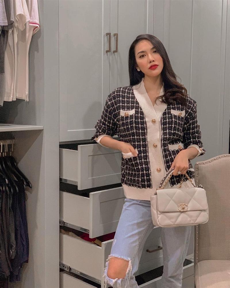 5 mẫu áo khoác được các mỹ nhân Việt lăng xê tích cực vì mặc kiểu gì cũng đẹp và 100% sành điệu-16