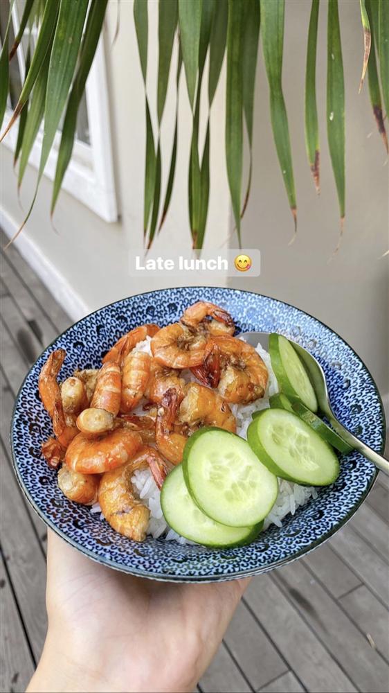 Tăng Thanh Hà đã U35 những vẫn thon gọn, tràn đầy sức sống: Bí quyết chính là 5 món rau dân dã nhưng cực kỳ có lợi cho sức khỏe và sắc đẹp này-14