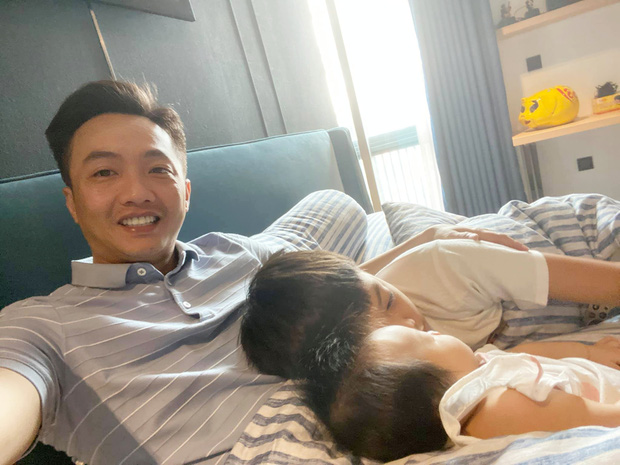 Mới 10 tuổi, Subeo đã ra dáng anh trai lớn, thay bố Cường Đô La tự mình ru em gái ngủ-3