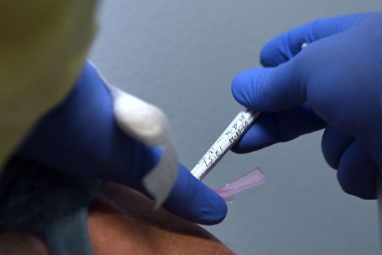 Mỹ có thêm vaccine COVID-19 hiệu quả đến 94,5%, không cần trữ đông