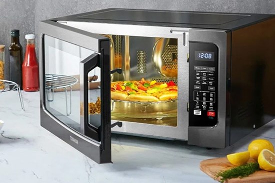 Nên mua lò vi sóng cơ hay điện tử? Hãy cân nhắc những yếu tố dưới đây để lựa chọn cho mình sản phẩm phù hợp nhất