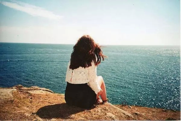 Một lòng một dạ chăm sóc mẹ chồng, tôi thẫn thờ và sụp đổ hoàn toàn khi đọc di chúc rồi lại bất ngờ khi dọn dẹp phòng của bà-1