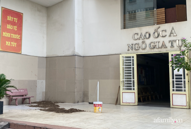 TP.HCM: Vừa chuyển tới căn hộ chung cư, cụ bà rơi từ tầng 10 xuống đất tử vong thương tâm-1