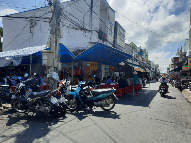 Người cha đau đớn khi chứng kiến thi thể con gái trong căn nhà hoang-2