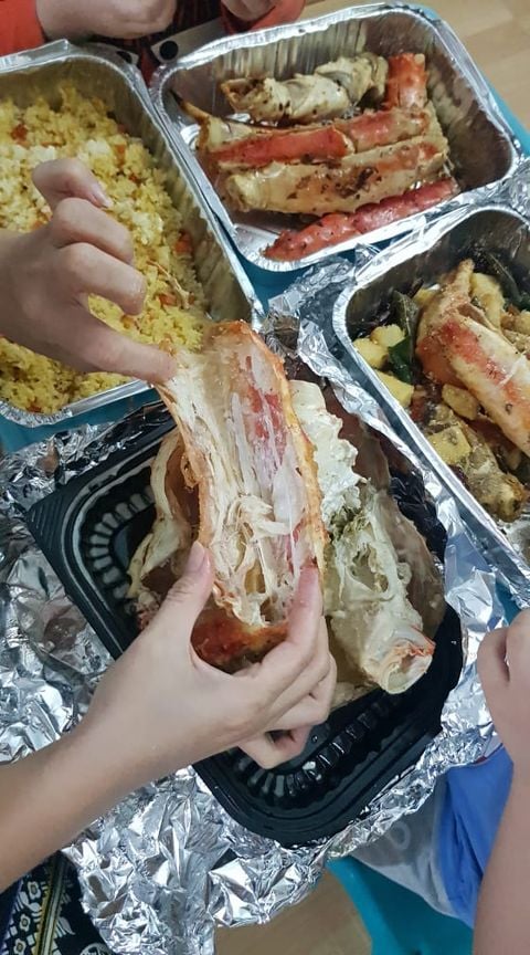 Cắn răng chi 3,5 triệu mua cua hoàng đế, tới khi nhận mẹ trẻ tá hỏa vì cua teo tóp, thịt dính hết vào vỏ, dân mạng khuyên: Đòi tiền ngay!-4