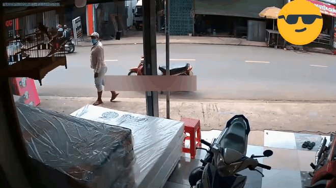 Tên trộm lỡ tay để chim sổ lồng khiến chủ nhà nóng mặt vác gậy đuổi theo-2