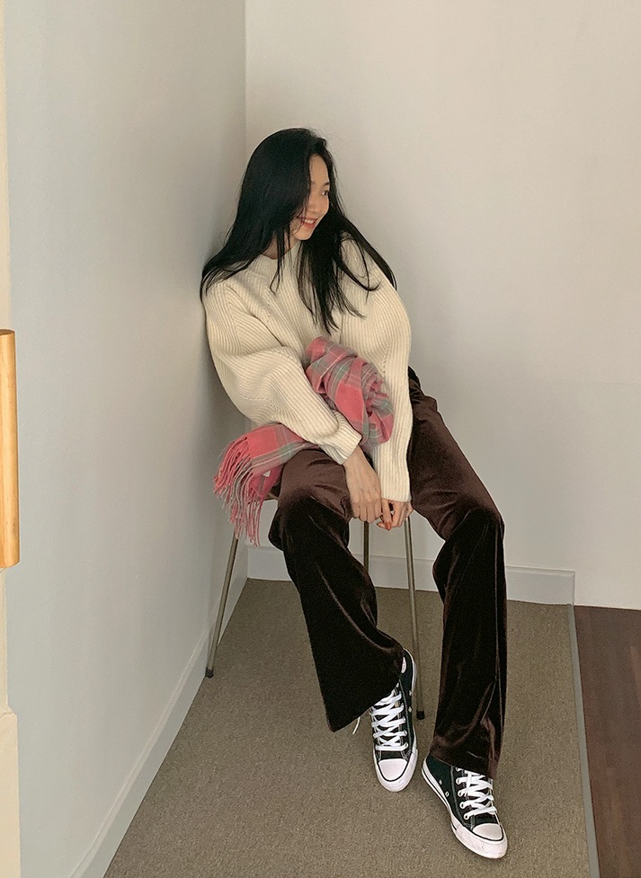 3 kiểu quần không thể thiếu cho mùa lạnh, vừa ấm lại vừa sang xịn chốn sở làm-10