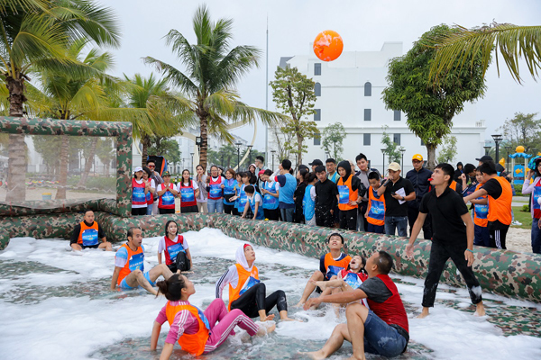 Bùng nổ ngày hội thể thao đầu tiên ở ‘thành phố biển hồ’-7