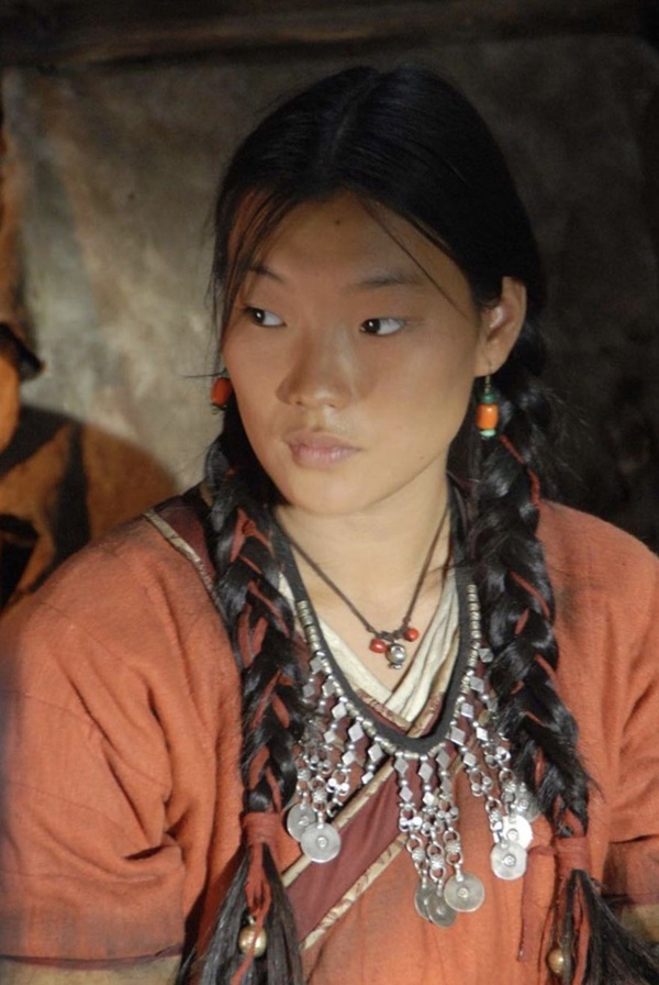 Chuyện thật có 1-0-2: Phụ nữ Eskimo được chồng đem ra tiếp khách để thể hiện lòng hiếu khách, thoải mái cho ngủ chung với người lạ-1